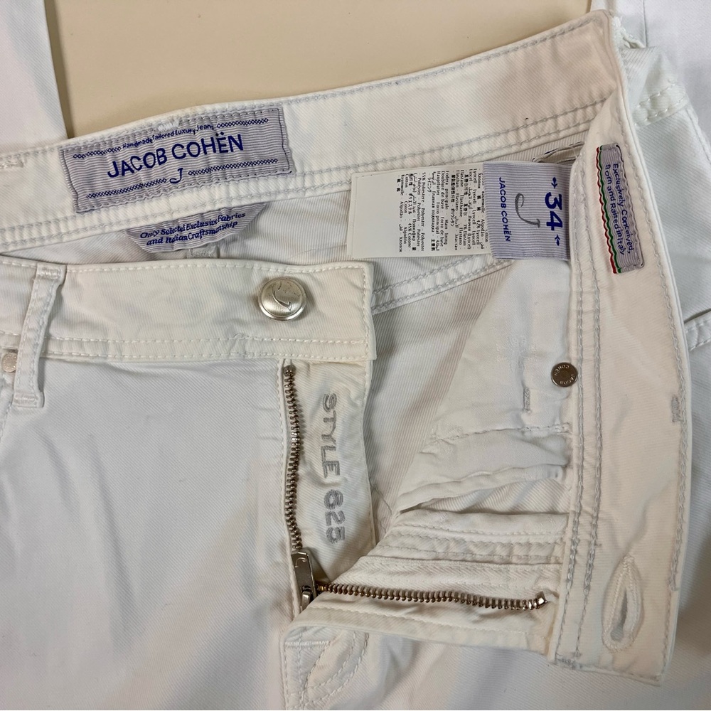 Jacob Cohen Slim Straight White Jeans with Subtle Texture